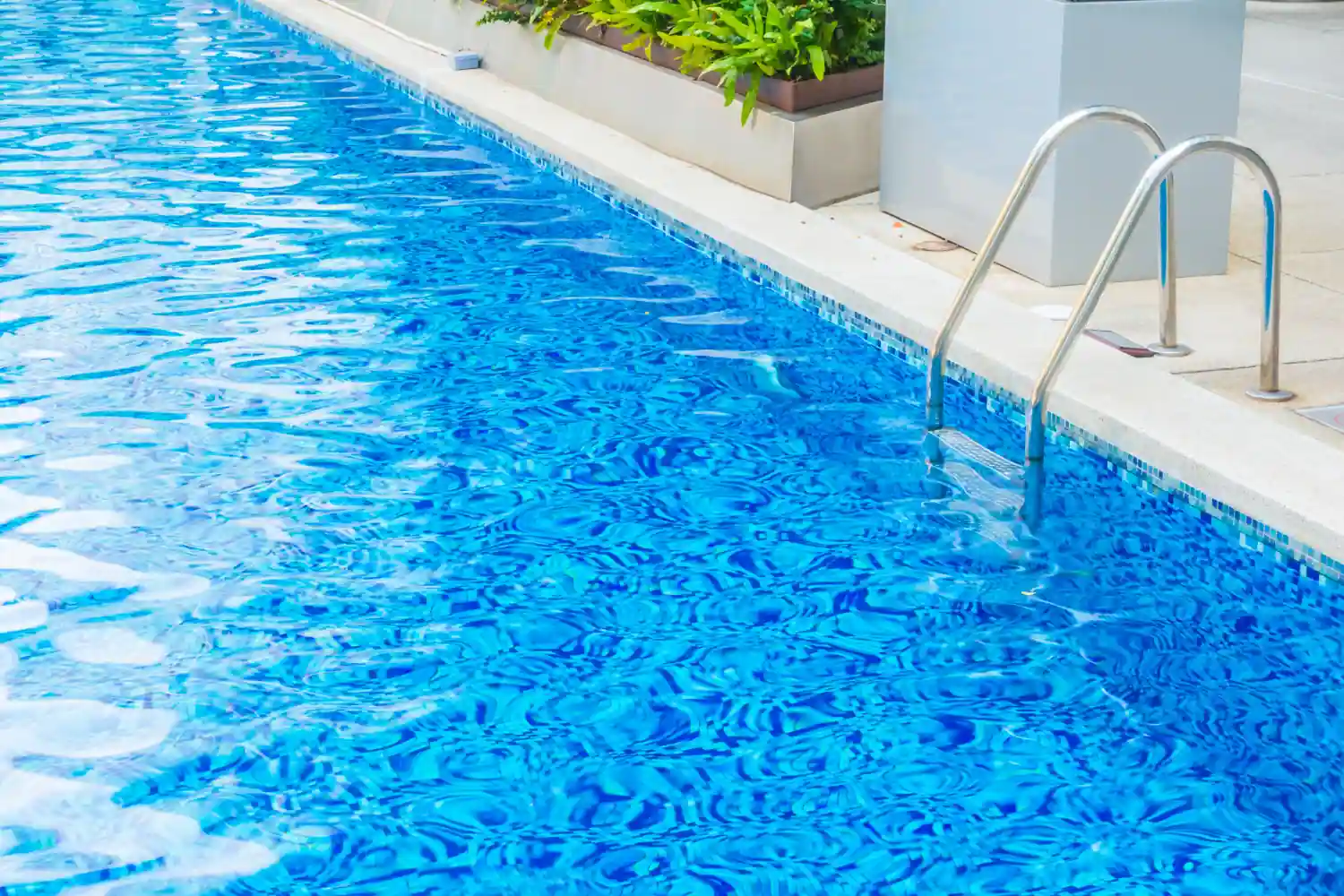 eliminador de oleosidade na piscina