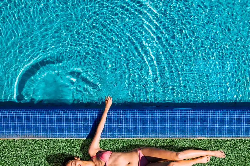 Como garantir uma piscina saudável durante todo o ano