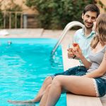 Saiba como manter sua piscina no frio protegida e sempre pronta para uso com dicas de cuidados, proteção da água e manutenção preventiva!