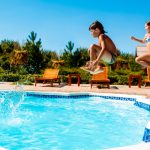 segurança infantil em piscinas